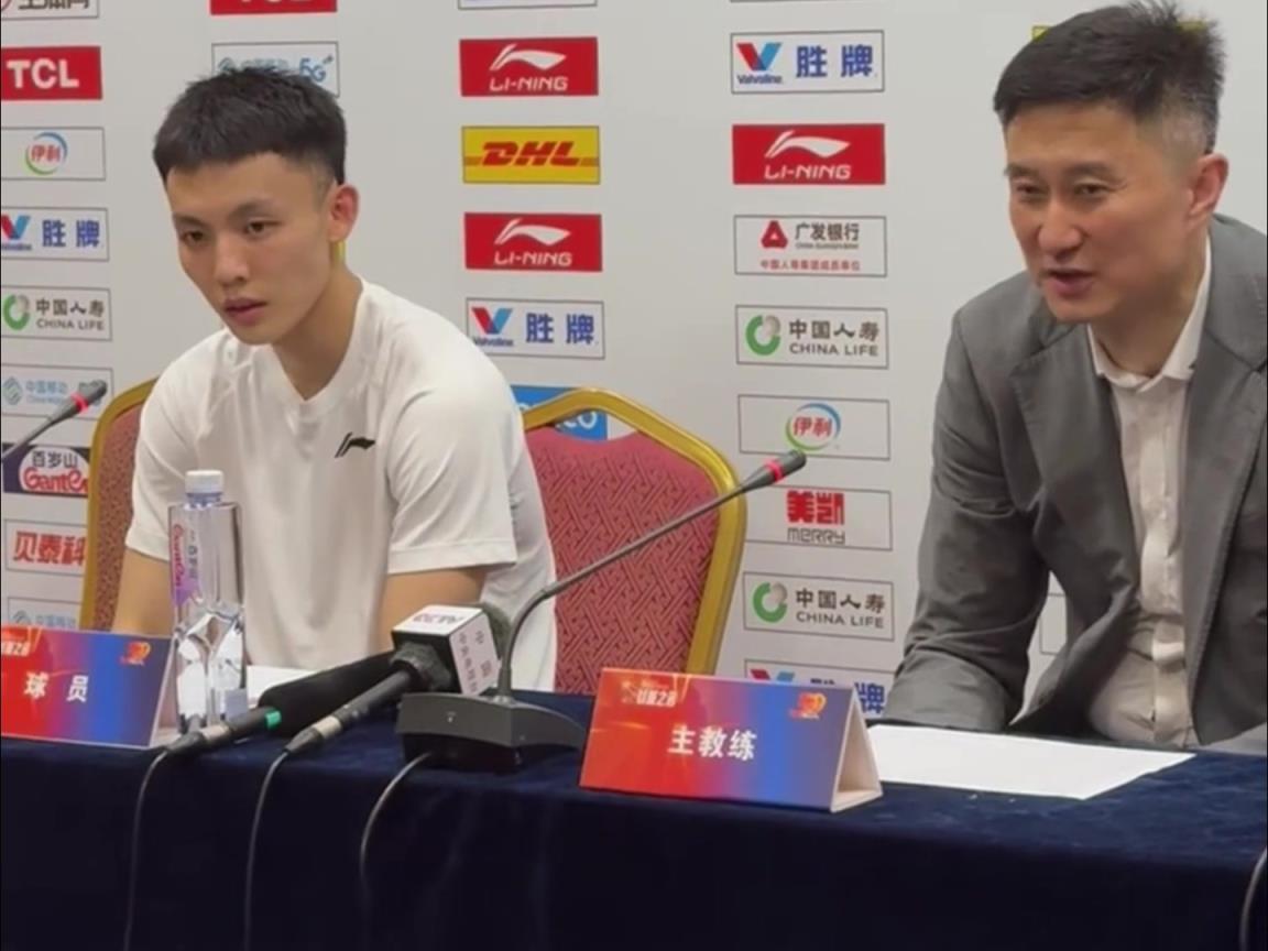 這是能說(shuō)的嗎徐杰：杜指導(dǎo)賽前說(shuō)了，這場(chǎng)球就是打架和摔跤！